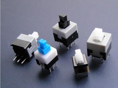 輕觸開(kāi)關(guān)和自鎖開(kāi)關(guān)的主要區(qū)別在哪里？